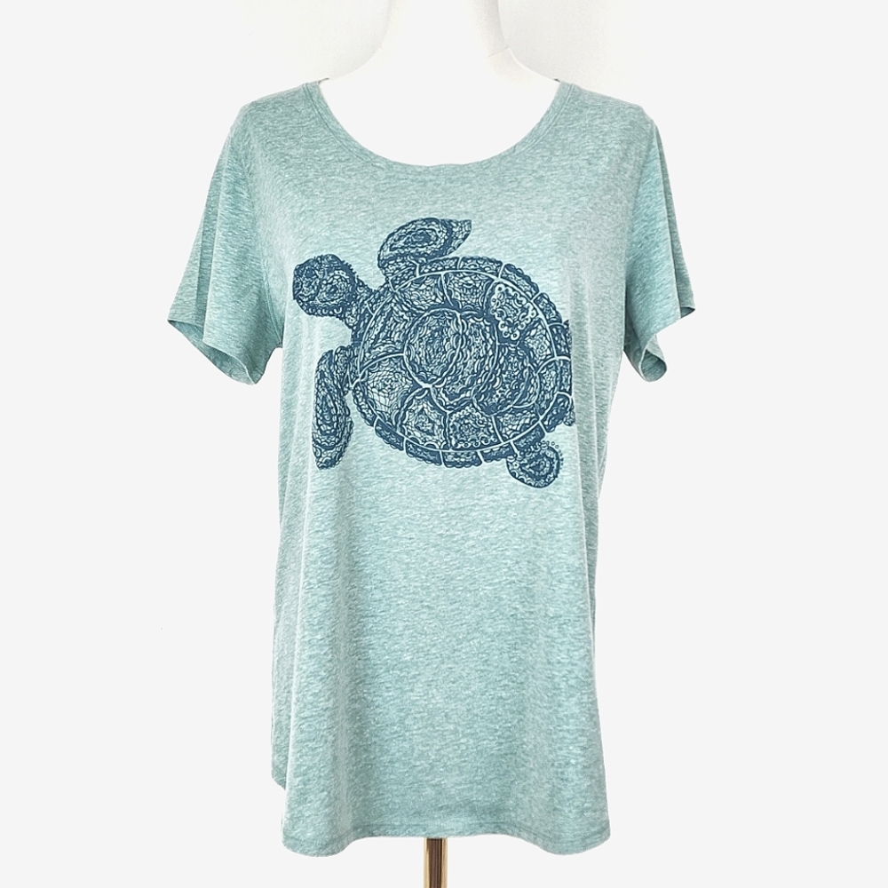 St. John's Bay Sea Turtle Graphic Tee Large Light Green Keyhole Back